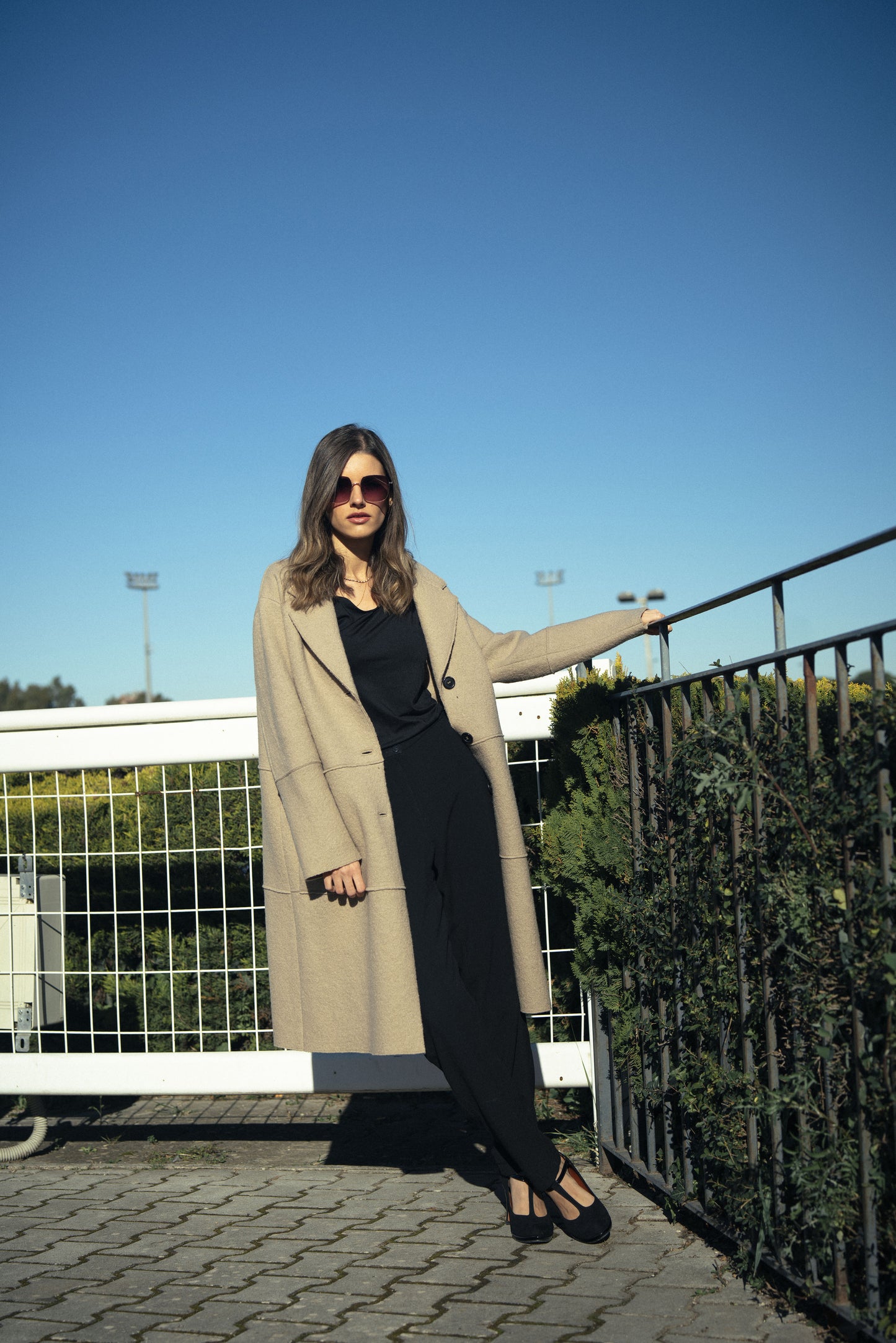 Enula - Cappotto Beige Lungo con la Cinta